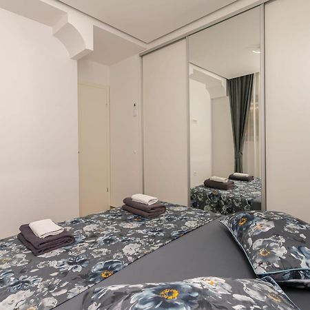 Apartments Hope Dugi Rat Ngoại thất bức ảnh