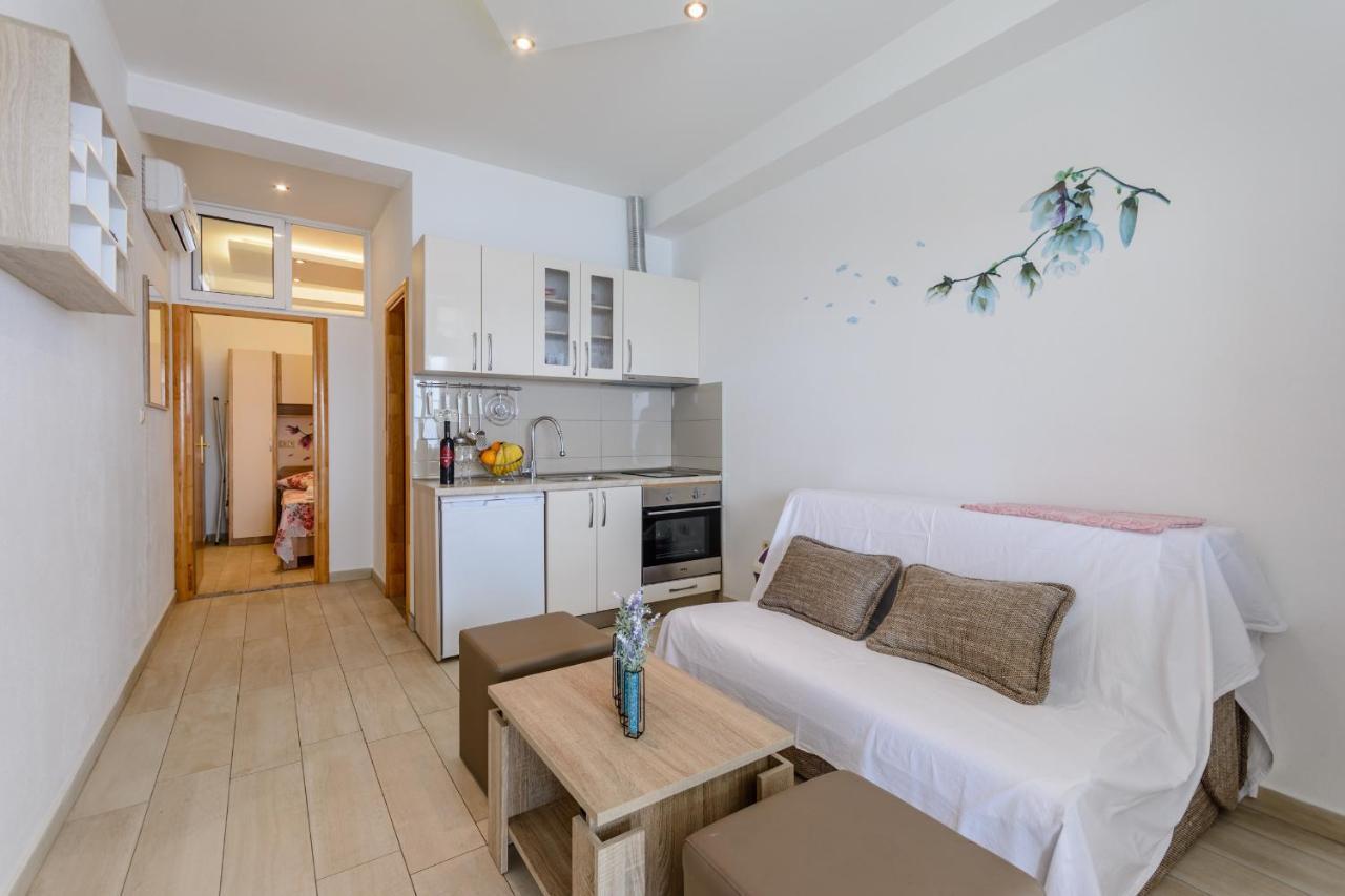 Apartments Hope Dugi Rat Ngoại thất bức ảnh