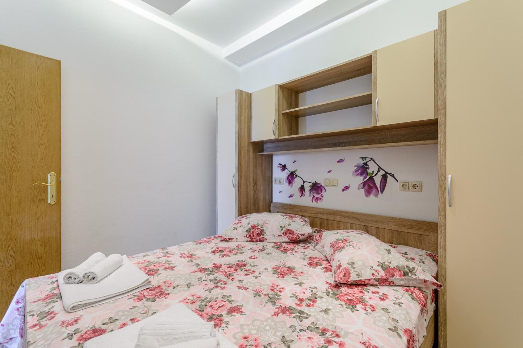 Apartments Hope Dugi Rat Phòng bức ảnh