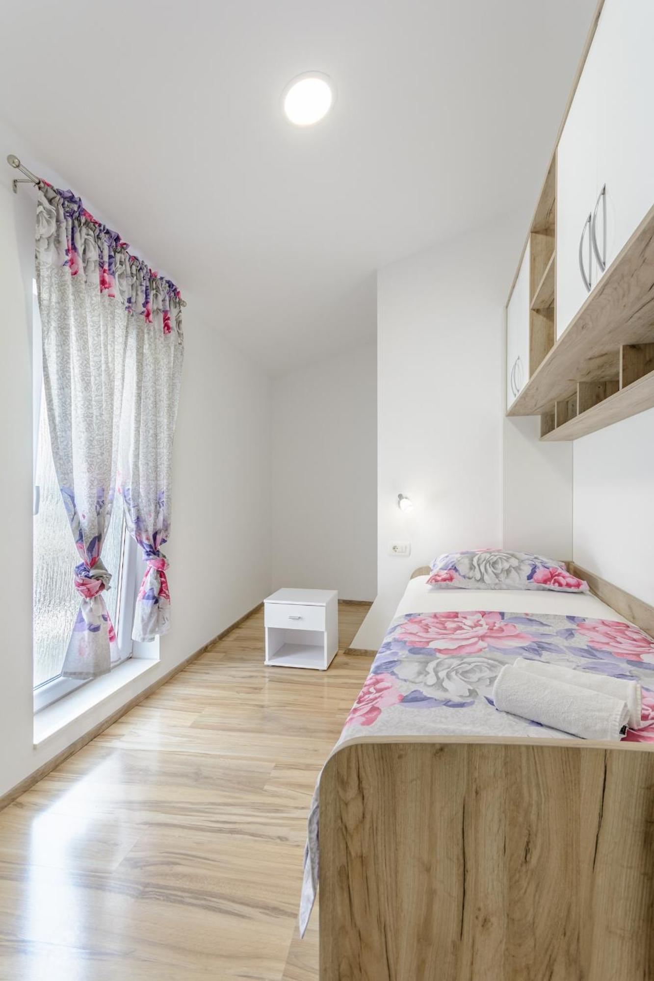 Apartments Hope Dugi Rat Phòng bức ảnh