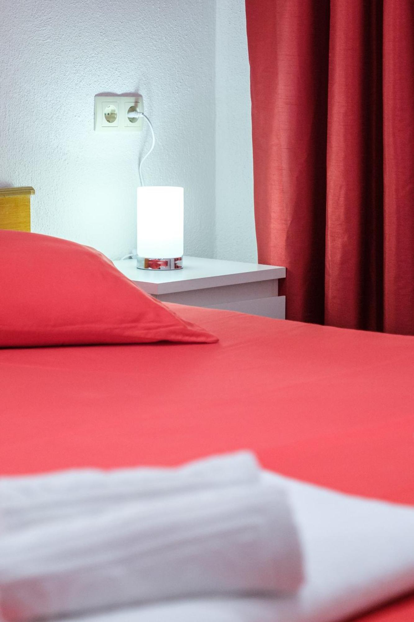 Apartments Hope Dugi Rat Phòng bức ảnh